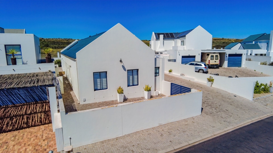 4 Bedroom Property for Sale in Blue Lagoon Western Cape